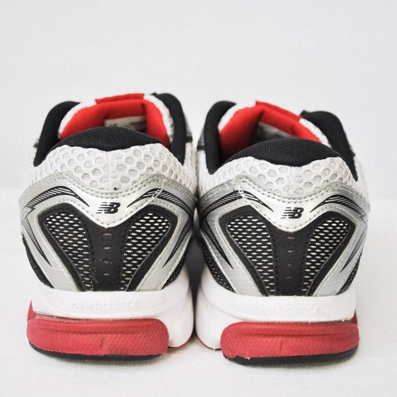 New Balance 580 v2 Silver Sneakers - Picture 4 of 12